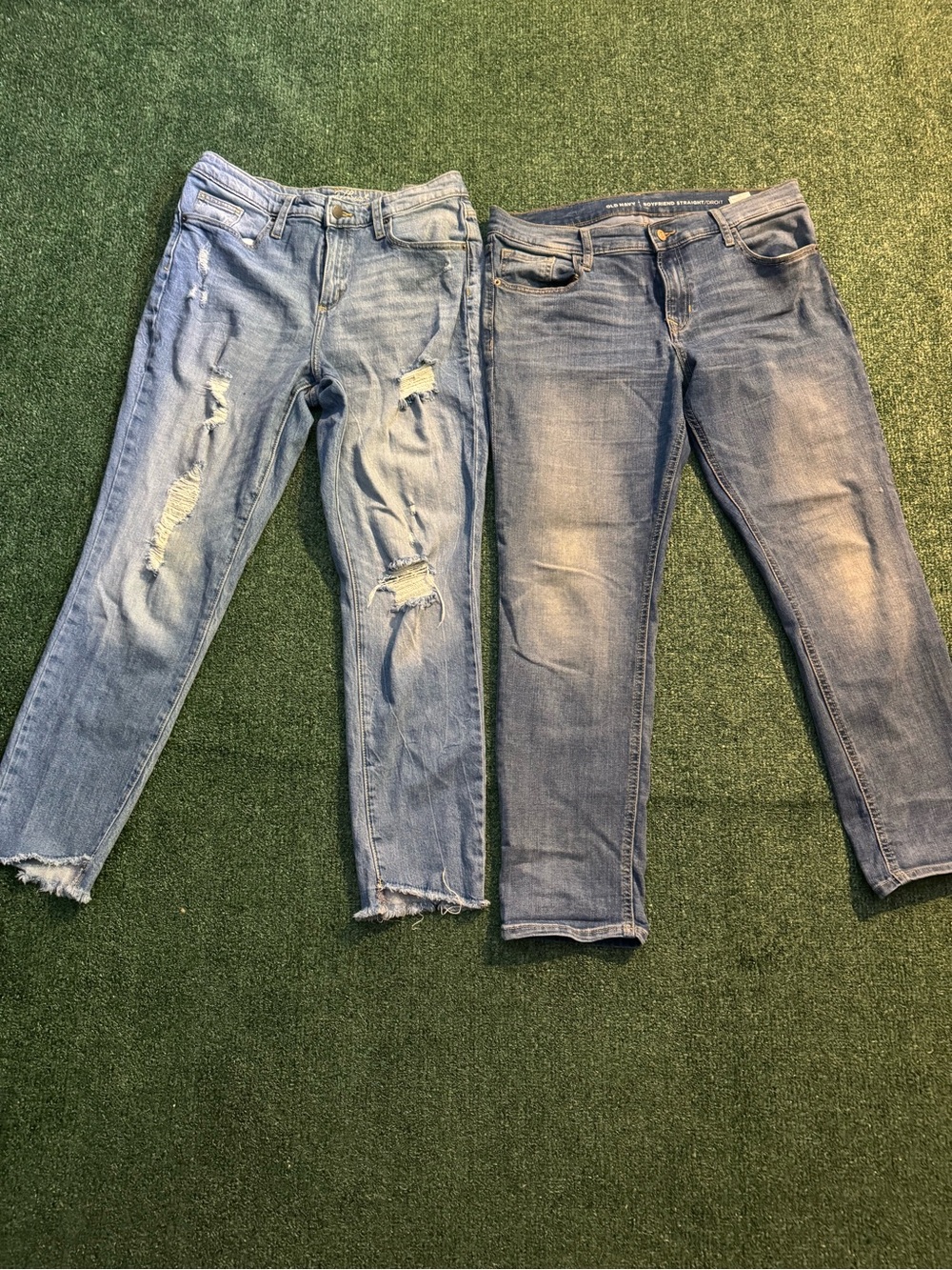 Bundle of 2 Universal Thread jeans , old navy boyfriend Jeans, size 8 - 10